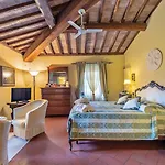 Hotel Relais La Cappella 3*
